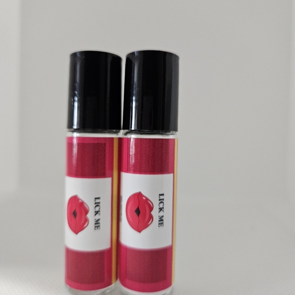 Lick Me all over Perfume oil in a 10ml Roller Bottle - Picture 3 of 3